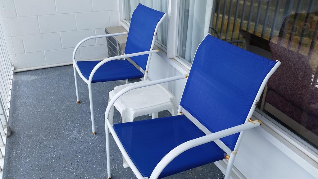 מירטל ביץ' Vancouver Motel מראה חיצוני תמונה