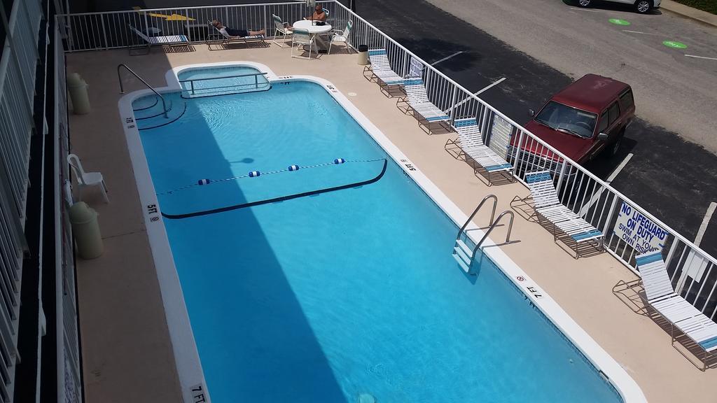 מירטל ביץ' Vancouver Motel מראה חיצוני תמונה