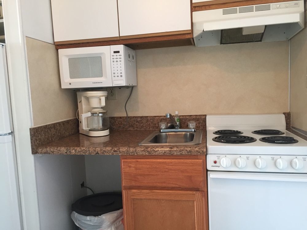 מירטל ביץ' Vancouver Motel מראה חיצוני תמונה
