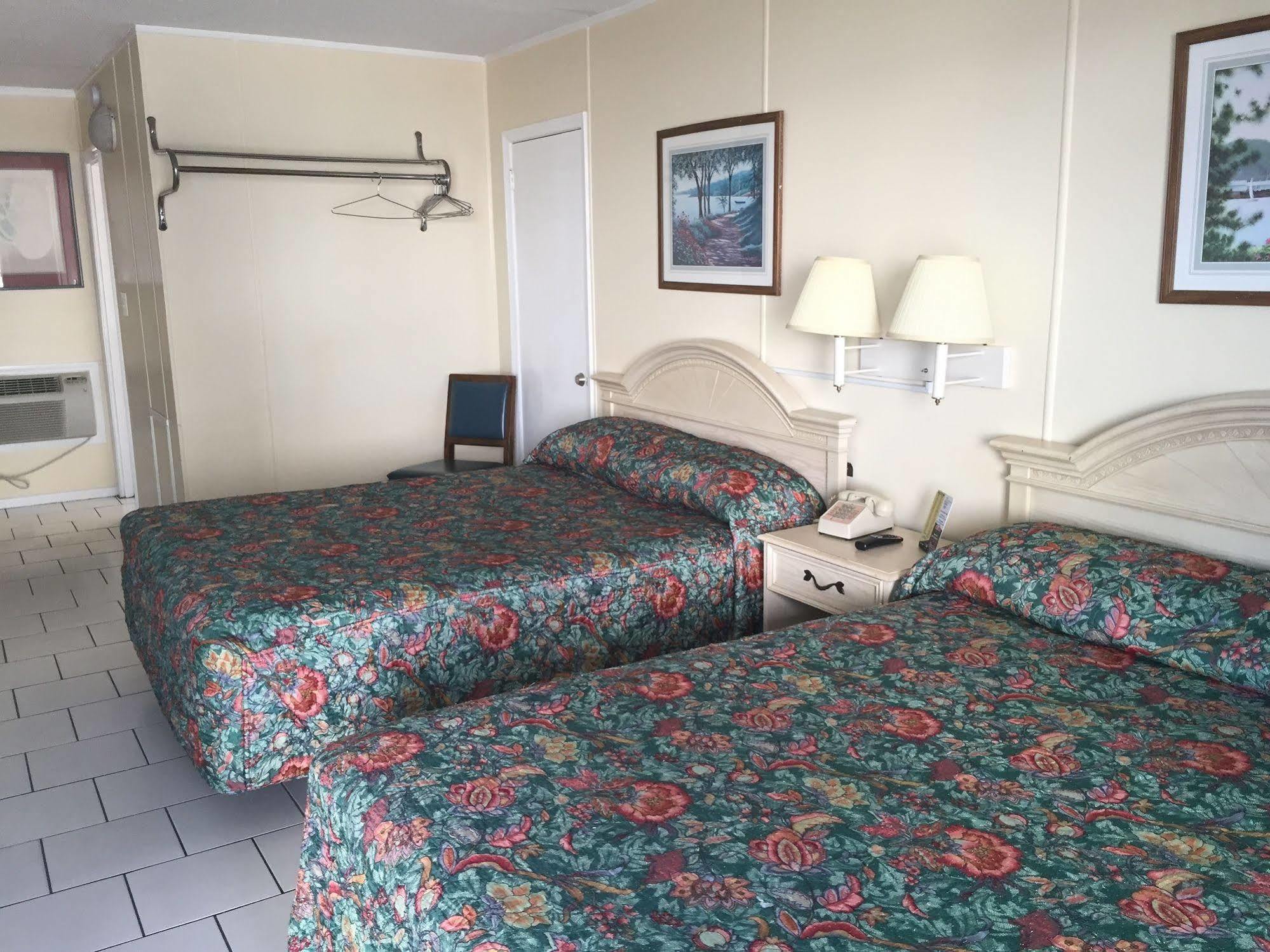 מירטל ביץ' Vancouver Motel מראה חיצוני תמונה