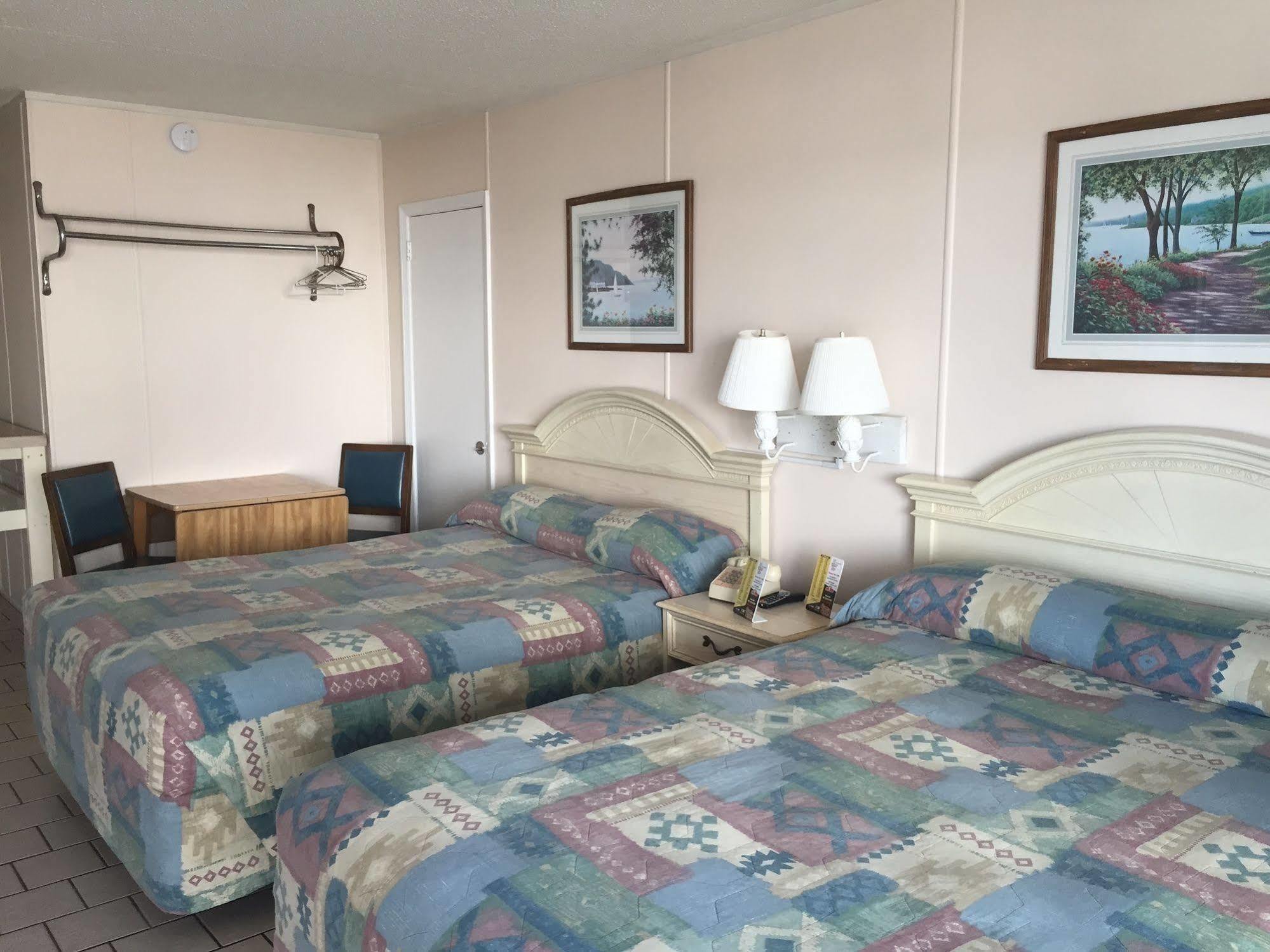 מירטל ביץ' Vancouver Motel מראה חיצוני תמונה